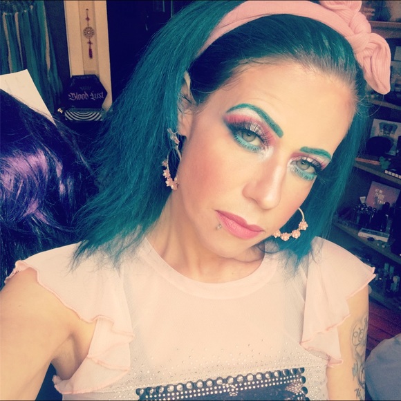 Meet your Posher, Shannon - Picture 5 of 16